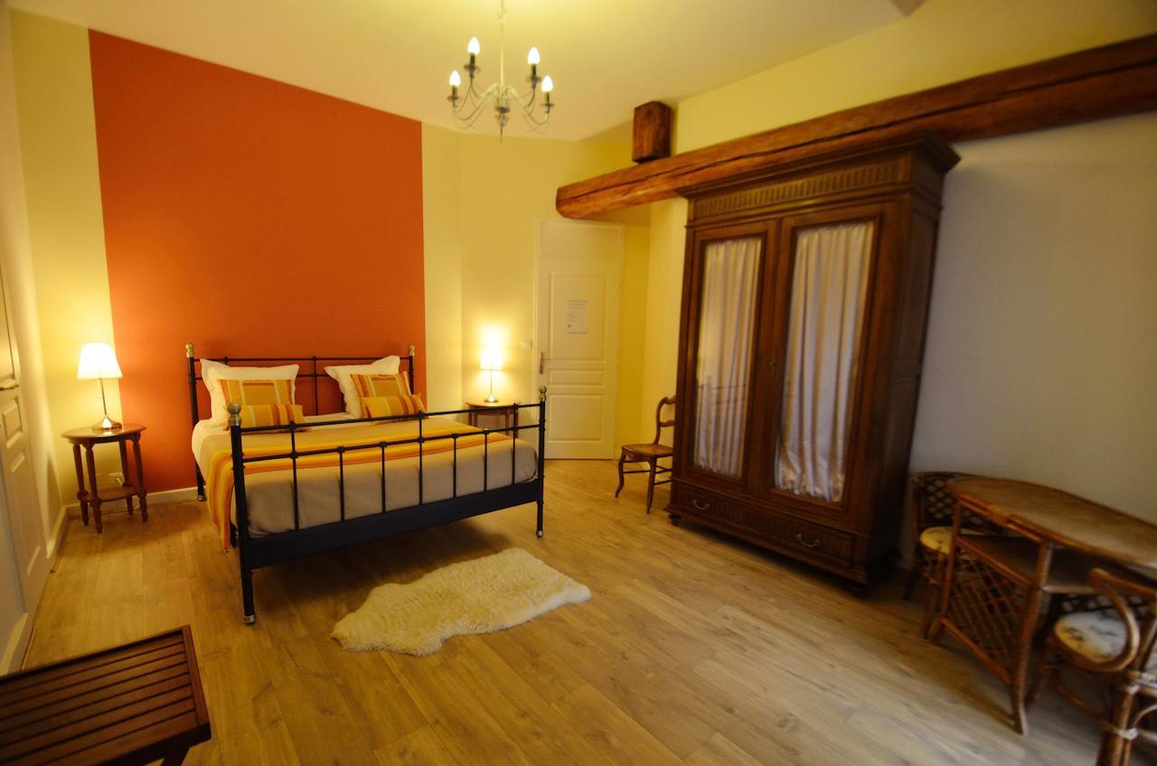 Chambre D'Hotes Le Jardin Des Pierres Dorees Marcy Екстер'єр фото
